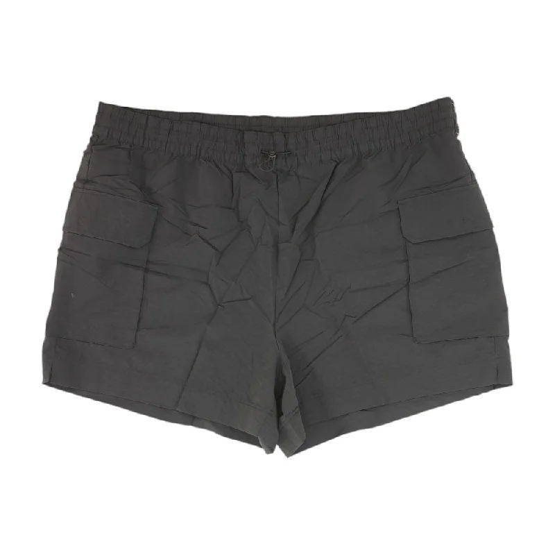 Black Solid Active Shorts